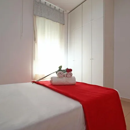 Tarrida 3 Bedroom Center Of *